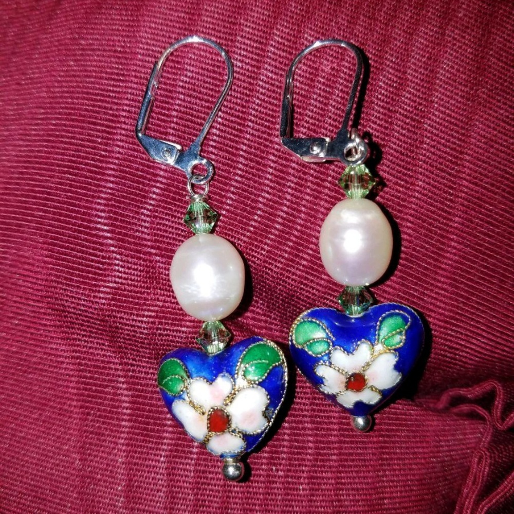 Hearts & Pearl's Silver Lever Back Earrings